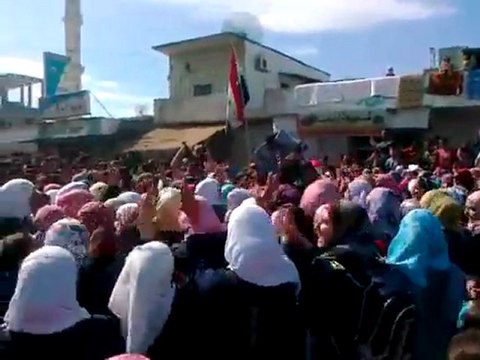 فري برس ادلب قلعة المضيق مظاهرة طلابية يوم الخميس 20 10 2011