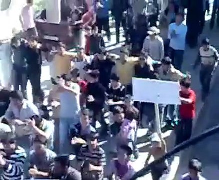 فري برس ادلب ناحية التمانعة جمعة شهداء المهلة العربية 21 10 2011 ج1