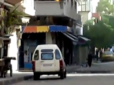 فري برس حمص الخالدية احتراق المنازل نتيجة للقصف 23 10 2011 ج2