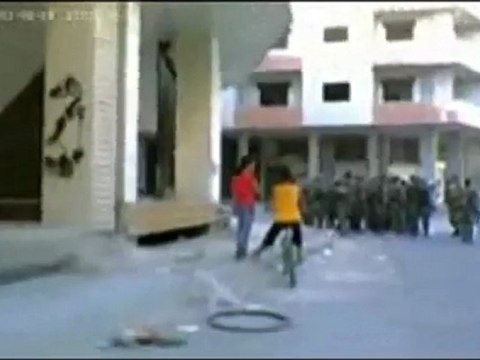 فري برس معضمية الشام أنتشار عناصر الأمن بشارع الزيتونة جمعة شهدائ المهلة العربية 21 10 2011