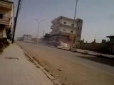 فري برس   حوران الحراك تجول الدبابات في مدينة الحراك في 22 10 2011 ج2