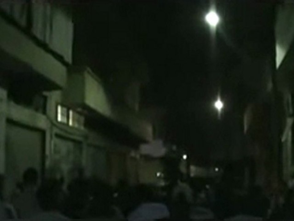 فري برس   حمص حي القرابيص و جورة الشياح 23 10 2011