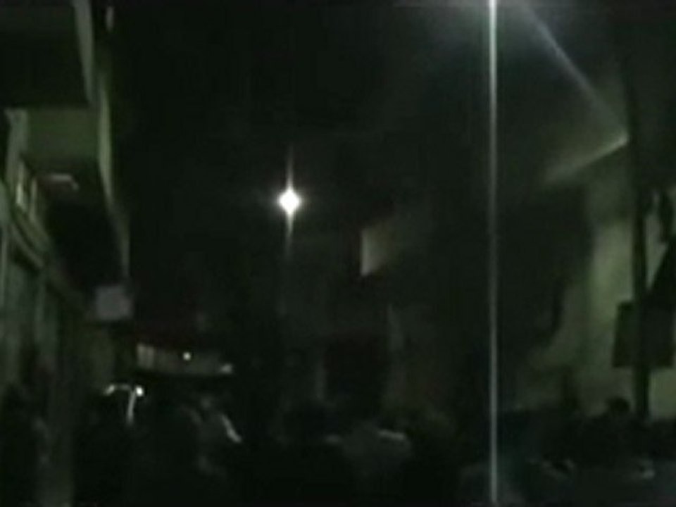 فري برس   اصغر مندس في حمص حي القرابيص و جورة الشياح 23 10 2011