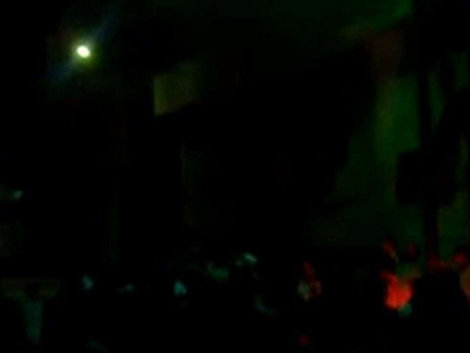 فري برس   حمص مظاهرة القرابيص+جورة الشياح يلعن روحك بشار 23 10 2011