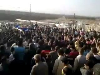 Tải video: فري برس   حماه كفرزيتا تشييع الشهيد محمد عبدالحسيب العبيدان 23 10 2011