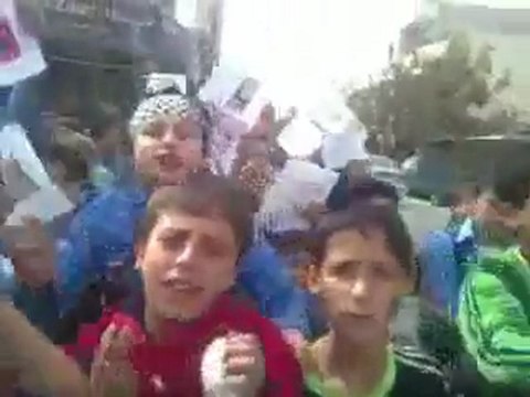 فري برس إدلب كفرنبل مظاهرة طلابية 24 10 2011 جـ1