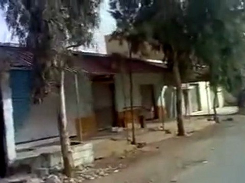 فري برس   درعا ام ولد اضراب عام وعصيان مدني لرفض حكم والاسد 24 10 2011