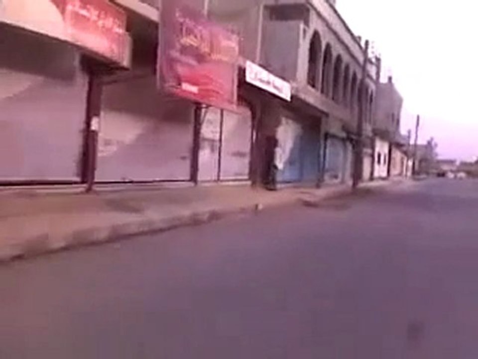 فري برس   إنخل   إضراب عام يشل حركة المدينة 25 10 2011