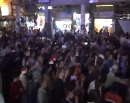 فري برس ادلب مظاهرات مسائية 25 10 2011‬ ج2