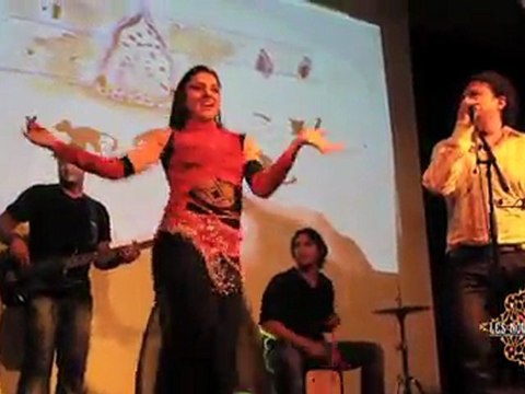 Akim El Sikameya, Lucy Watts et Lei TheNight interprètent Le Caïd des Chattes