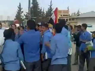 فري برس   ادلب سنجار مظاهرة طلابية الاربعاء 26 10 2011 ج3