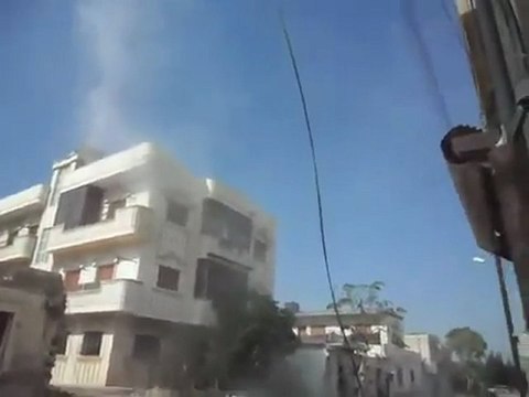 فري برس حنص باباعمرو هام قصف على المنازل 26 10 2011 ج3