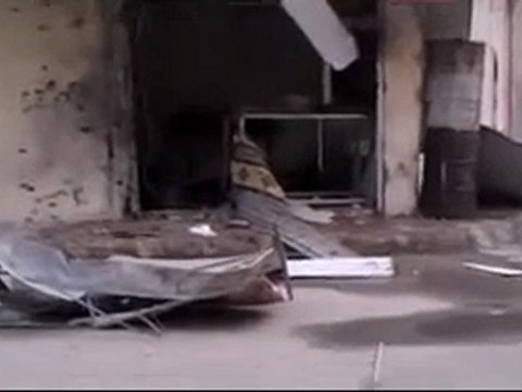 فري برس حمص كرم الزيتون اثار القصف على المحلات 26 10 2011