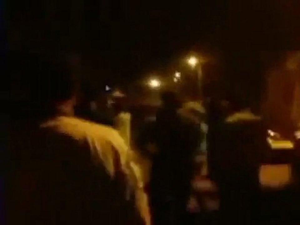 فري برس    ريف دمشق معضمية الشام مظاهرة ليلية قالو عنا 27 10 2011