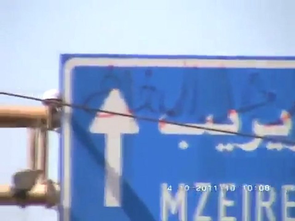 فري برس   خربة غزالة الرجل البخاخ ج1 الرجل البخاخ يتسلق ويكتب على لوحات الإشارات السبت 29 10 2011