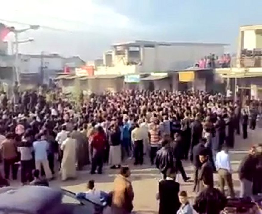فري برس   حماه كرناز   مراسم زفاف الشهيد باسل السلوم 28 10 2011