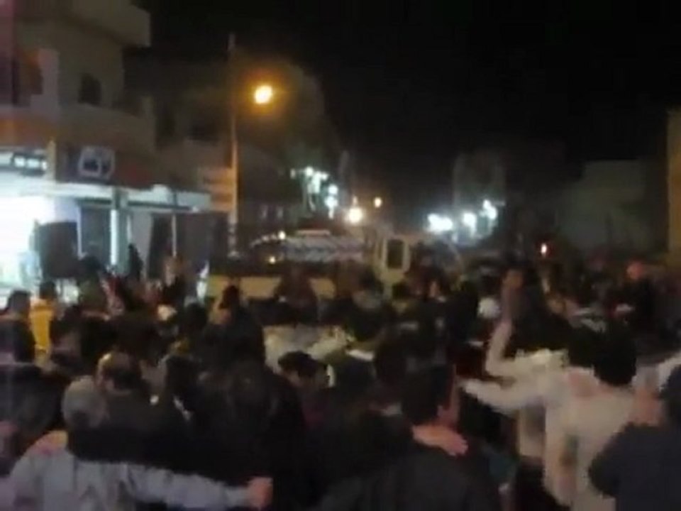 فري برس    درعا الجيزة مسائيات الثوار في اربعاء رفع علم الاستقلال 2 11 2011