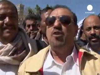 La oposición protesta en Yemen contra la ley que dará...