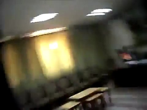 فري برس إدلب نزع صورة بشار من مدرسة المتنبي والاستقلال 1 11 2011