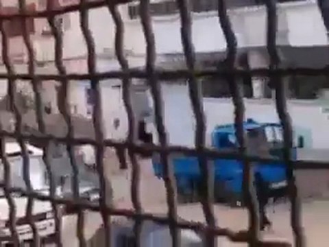 فري برس بانياس محاولة اعتقال الطلاب من قبل عصابات الاسد 2 11 2011