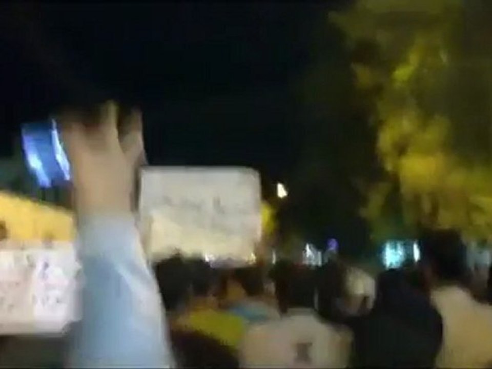 فري برس   دير الزور الجبيلة مسائيات الثوار في اربعاء رفع علم الاستقلال 2 11 2011