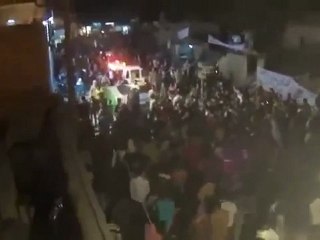 فري برس   ريف حلب عندان مسائيات الثوار الاهالي باستقبال المعتقلين 2 11 2011