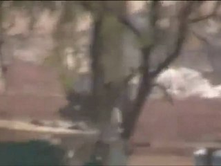 فري برس   باباعمرو القصف على المنازل 3 11 2011 ج1