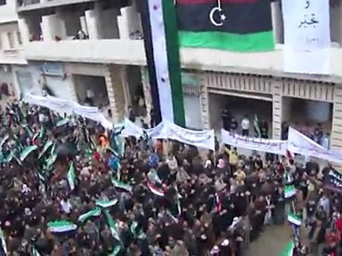 فري برس حماه طيبة الامام جمعة الله أكبر 04 11 2011 ج3