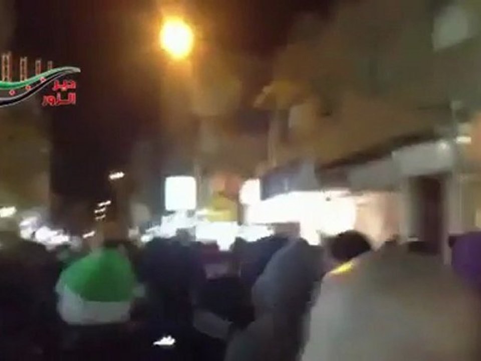 فري برس   ديرالزور مظاهرة مسائية حي الجبيلة حرية للابد غصب عنك يااسد دم الشهداء مايروح هباء  5 11 2011