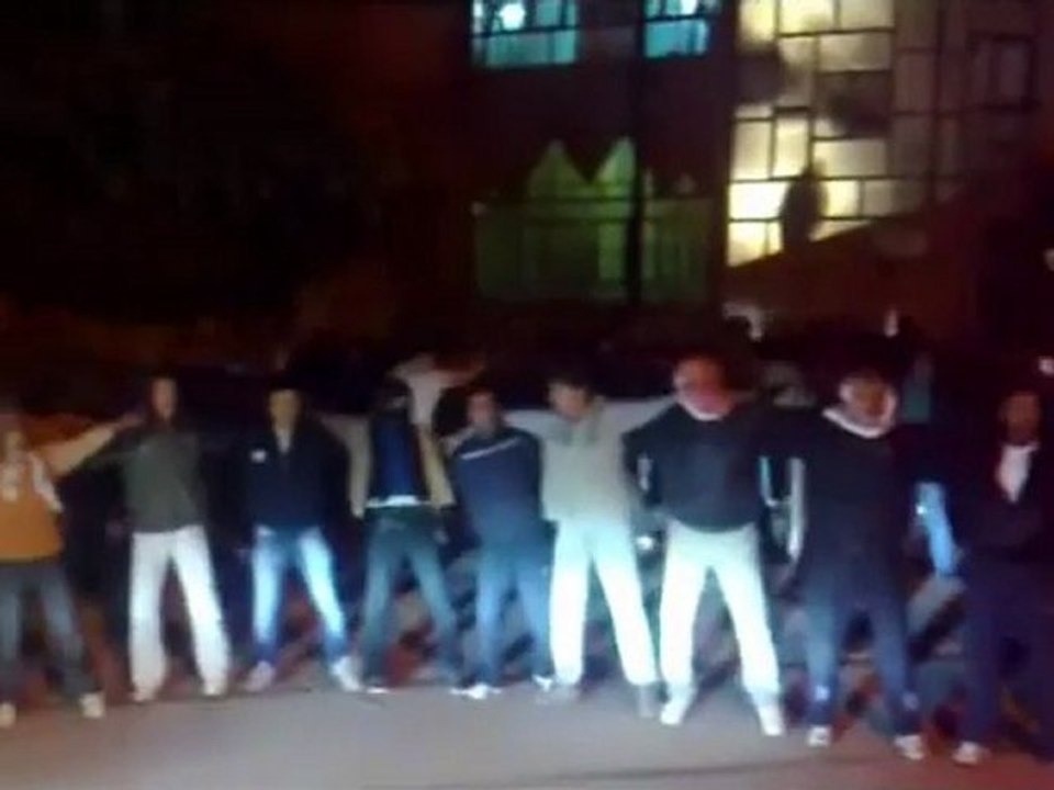 فري برس   عسال الورد ريف دمشق مافي عيد كرمال عيون الشهيد 5 11 2011