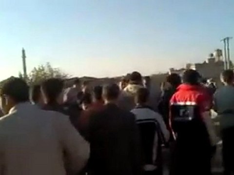 فري برس إدلب حزانو مظاهرة أول أيام العيد 6 11 2011 جـ1