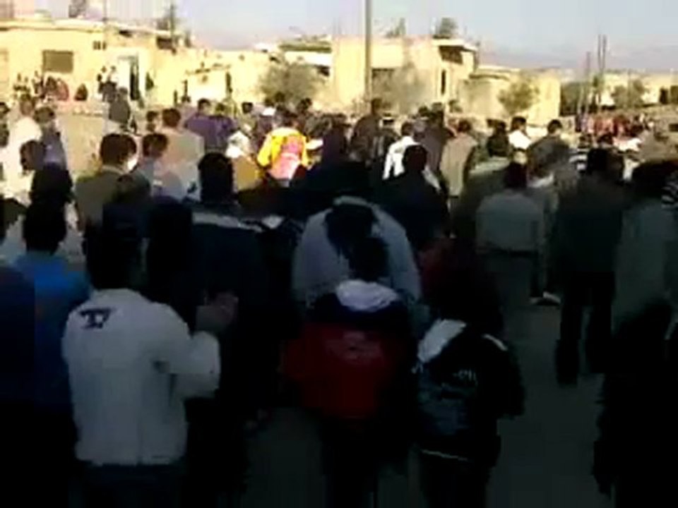 فري برس   حوران غباغب مظاهرة أول أيام العيد 6 11 2011