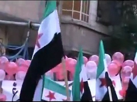 فري برس سقبا مظاهرة الأحرار رغم الحصار 6 11 2011