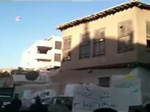 فري برس دمشق القابون مظاهرة حاشدة من جامع أبو بكر الصديق في أول أيام عيد الأضحى المبارك 6 11 2011 ج1