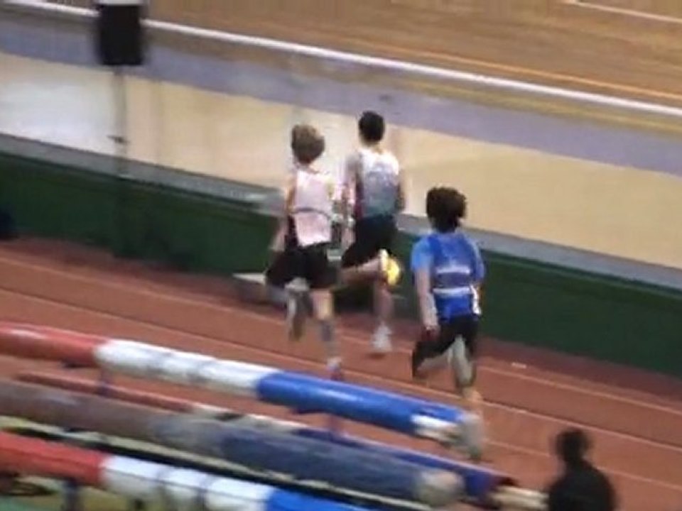 Nicolas BOMATI - 200m en salle  - Championnats de Gironde 2011 3ème journée