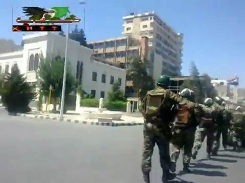 فري برس التواجد العسكري في ساحة العاصي بحماه 6 11 2011