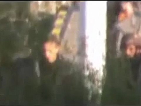 فري برس حماة حي الكرامة مظاهرة تحدي للتواجد الامني 6 11 2011