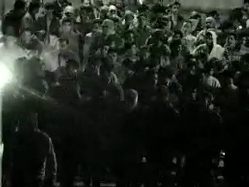 فري برس   إدلب   مظاهرة مسائية أول أيام عيد الأضحى 7 11 2011 جـ1