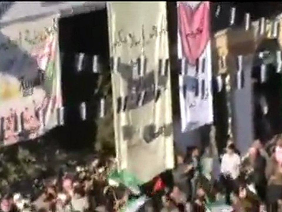 فري برس   مدينة ادلب مظاهرة اول ايام العيد 6 11 2011 ج6