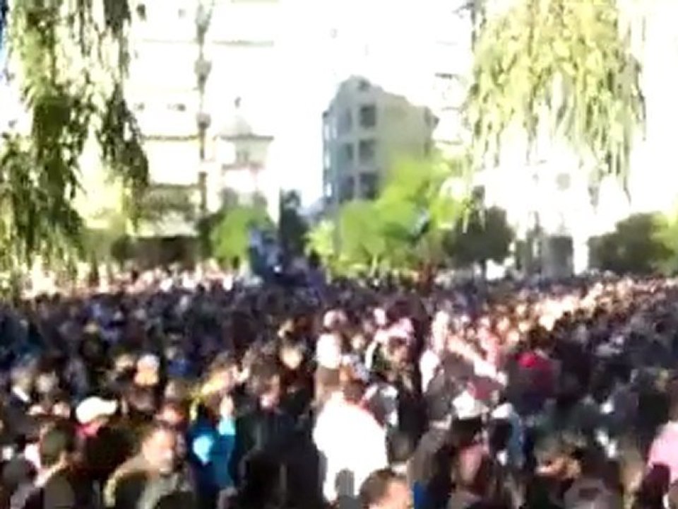 فري برس   حمص المحتلة الوعر تشييع الشهيد خالد عبد الكريم الرحيم الذي استشهد على يد عصابات الأسد 7 11 2011 ج2