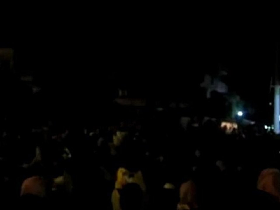 فري برس   حمص الوعر مسائية ثاني أيام عيد الاضحى المبارك 7 11 2011