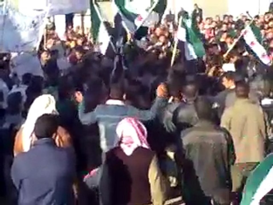 فري برس   حماه كفرنبودة مظاهرة رائعة لاحرار كفرنبودة نصرة لبابا عمرو الجريحة في ثاني ايام الاضحى المبارك 7 11 2011