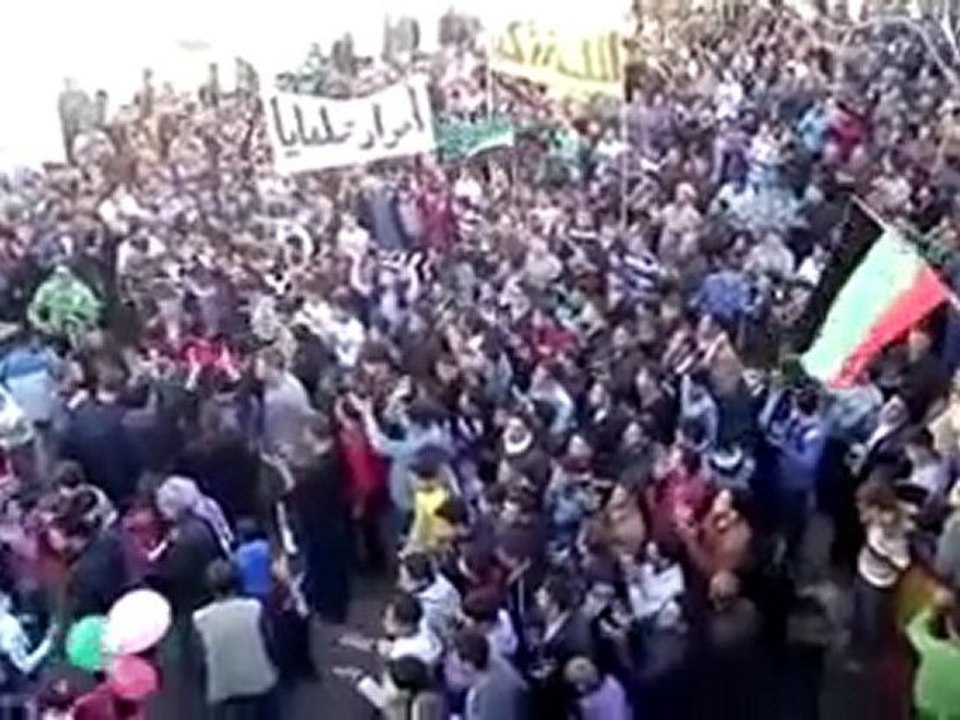 فري برس   حماه حلفايا مظاهرات ثالث أيام عيد الاضحى المبارك 8 11 2011 ج2