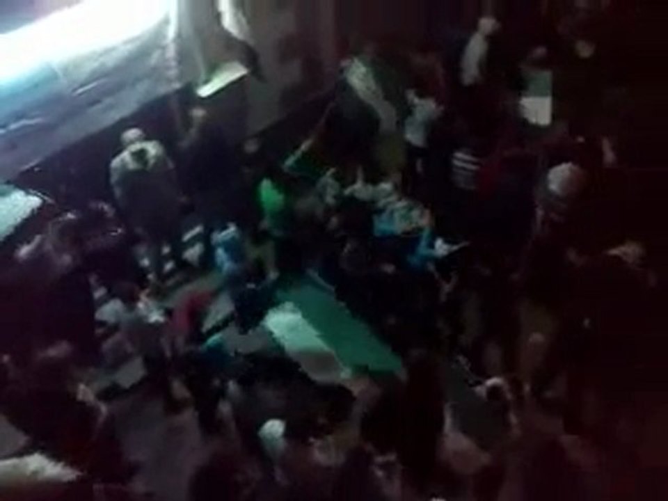 فري برس    حمص الميدان مظاهرة مسائية الشعب يريد اعدام بشار 9 11 2011