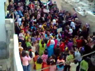 فري برس   حرائر اللطامنة في حماه 10 11 2011