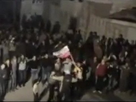 فري برس حماة مسائية ثورية لاحرار حي الجراجمة نادوا فيها هيئة التنسيق الوطني لا تمثلنا 10 11 2011