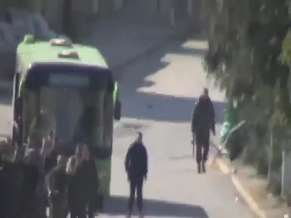 فري برس   حماة طريق حلب هجوم الامن على المتظاهرين في جمعة تجميد 11 11 2011