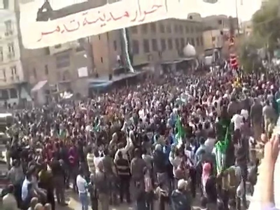 فري برس   تدمر جمعة تجميد العضوية الشعب يريد اعدام الرئيس 11 11 2011