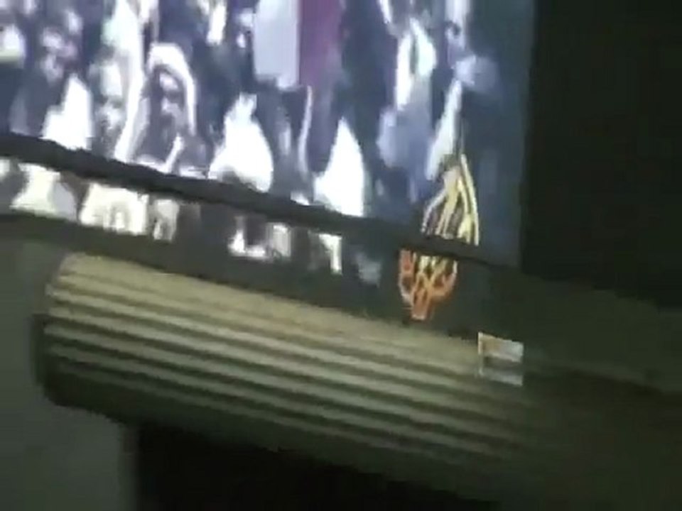 فري برس   حمص   ديربعلبة مظاهرة مسائية حاشدة وتحية لاحياء حمص 11 11 2011