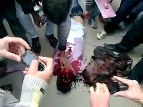 فري برس حماة شهيد برصاص عصابات الامن بعد اصابته في الراس 13 11 2011